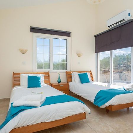 Villa Thea 네오 초리오 외부 사진