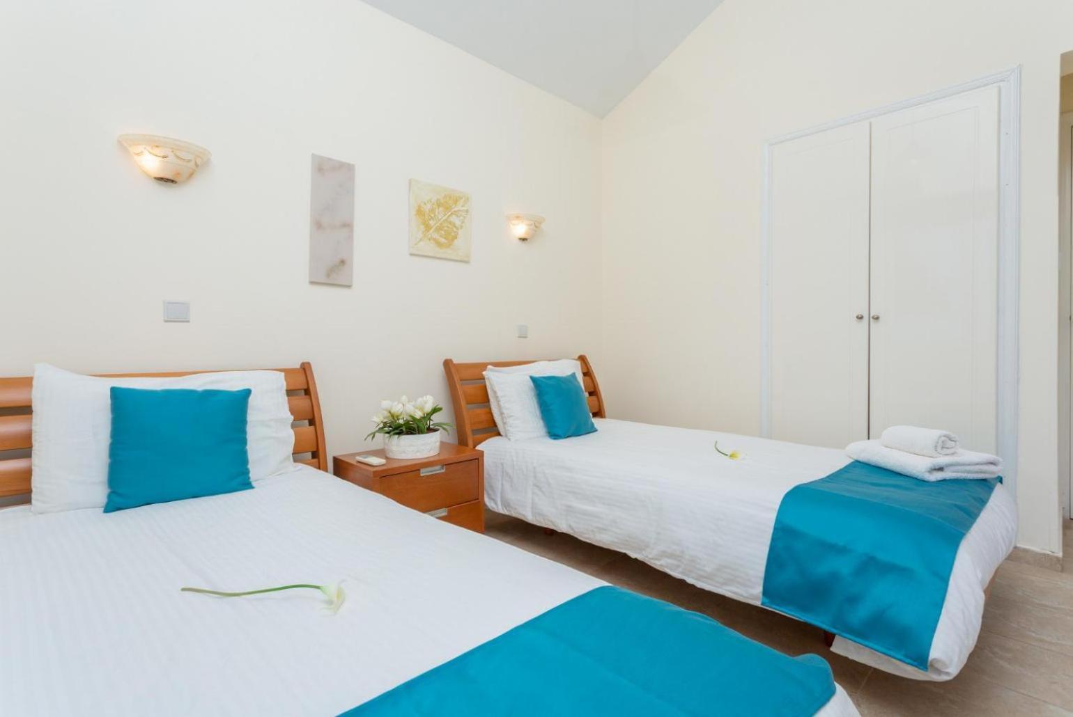 Villa Thea 네오 초리오 외부 사진